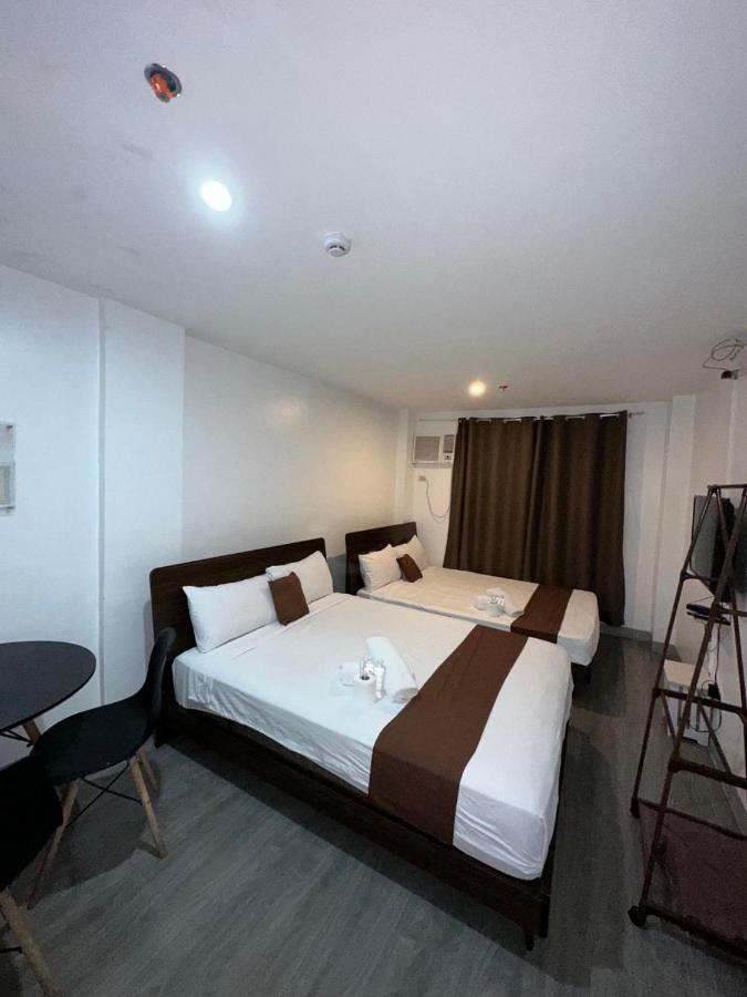 Aden Hotel San Pedro Makati Exterior foto